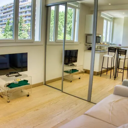 Apartment Charming 50 Meters From The !! *