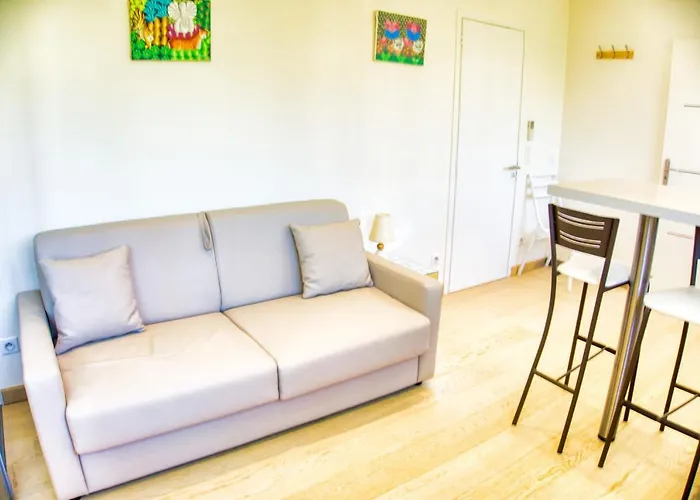 Charming 50 Meters From The !! *