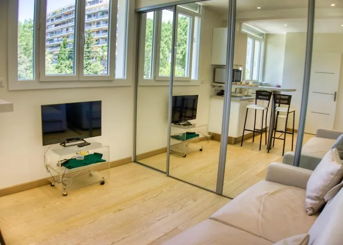 Appartement Charming 50 Meters From The !! *