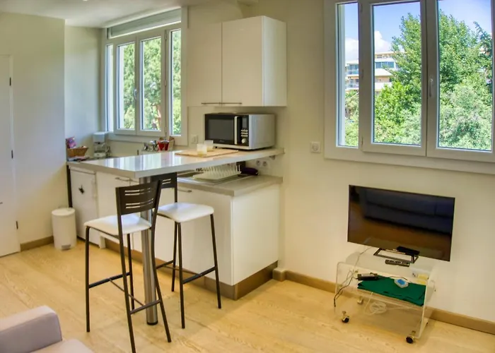 Charming 50 Meters From The !! * Cannes